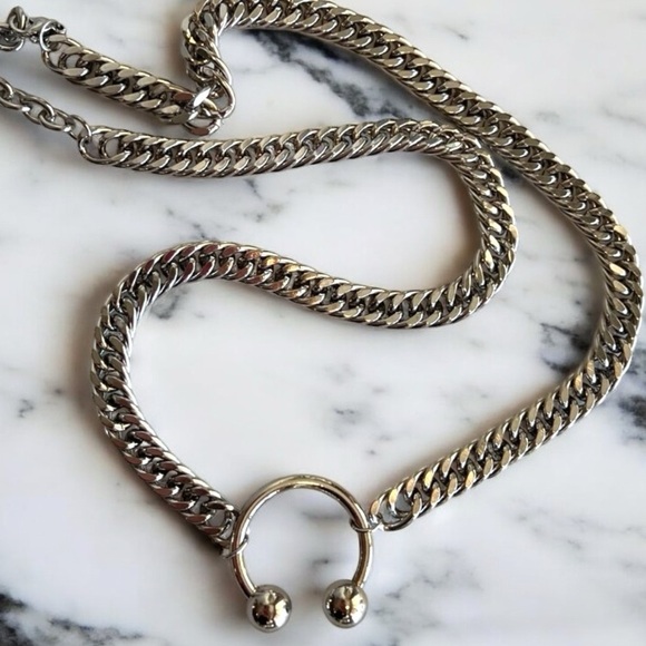 Modern Curb Chain Necklace with Circular Septum Centerpiece Sleek Sexy Witchy - Picture 2 of 15